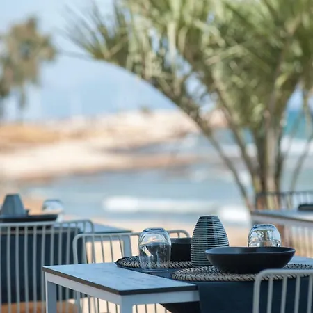 Seasabelle Near Athens Airport ホテル 3*